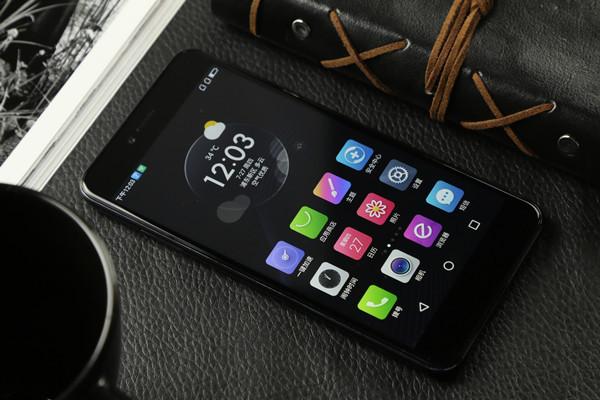 CCEE工厂秀优品测评48 裸眼3D黑科技手机海外销量破百万，互联网销售奇迹如何炼成？
